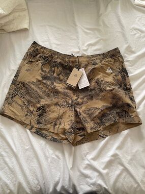 Nike ACG mens Tan Safari Print Athletic Shorts
